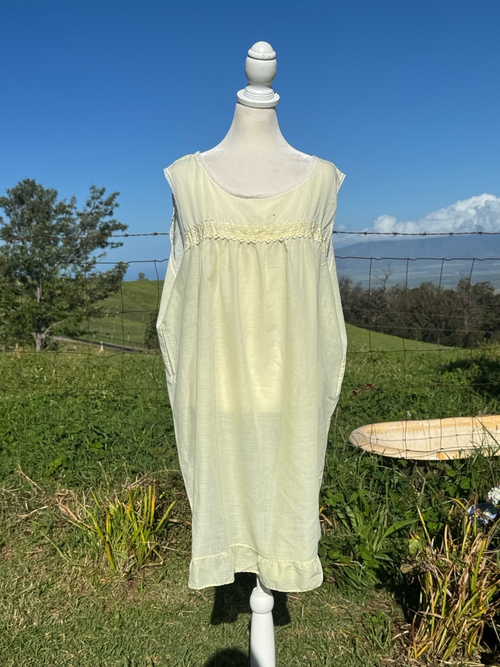 Vintage 60s Stone wear Babdoll nightgown House Dress yellow sleeveless lace XX